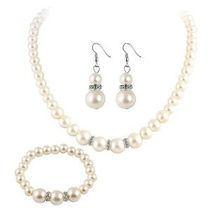 Faux Pearl Necklace Set